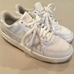 Women’s Nike Gamma